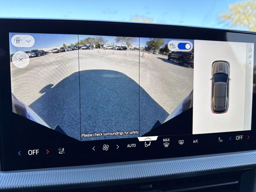 2026 Star White Metallic TC Ford Explorer Tremor 4X4 SUV