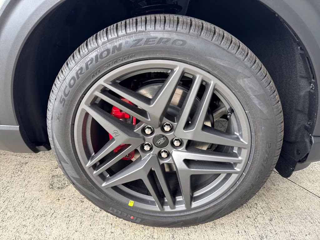 2026 Star White Metallic Tri-Coat Ford Explorer ST RWD SUV