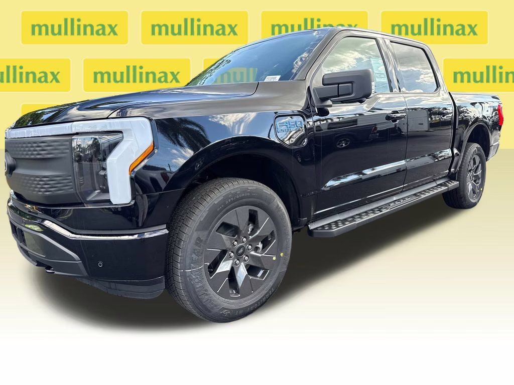 2025 Agate Black Metallic Ford F-150 Lightning Flash AWD Truck