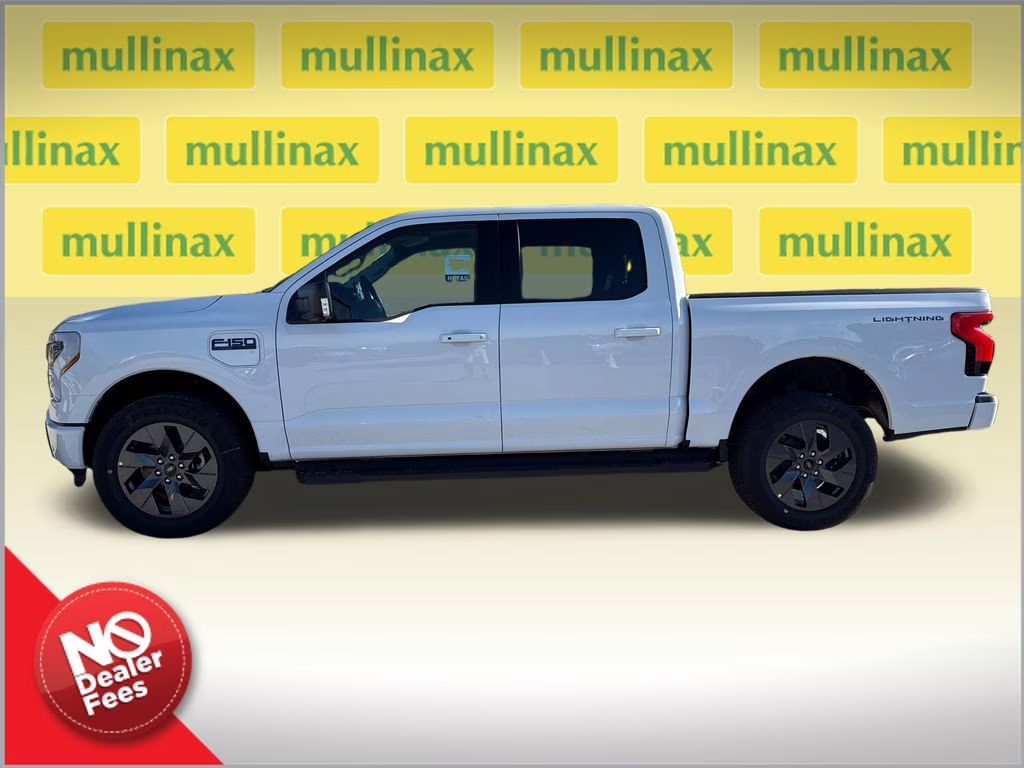 2025 Oxford White Ford F-150 Lightning Flash AWD Truck