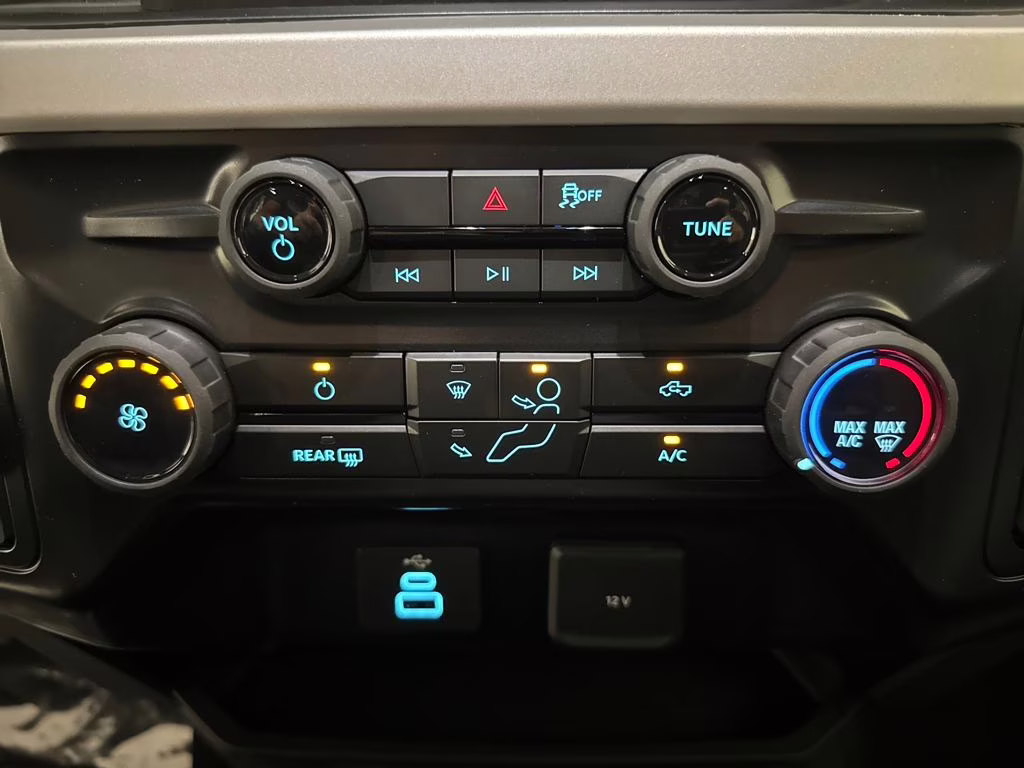 2026 Agate Black Metallic Ford Super Duty F-250 SRW STX 4X4 Truck