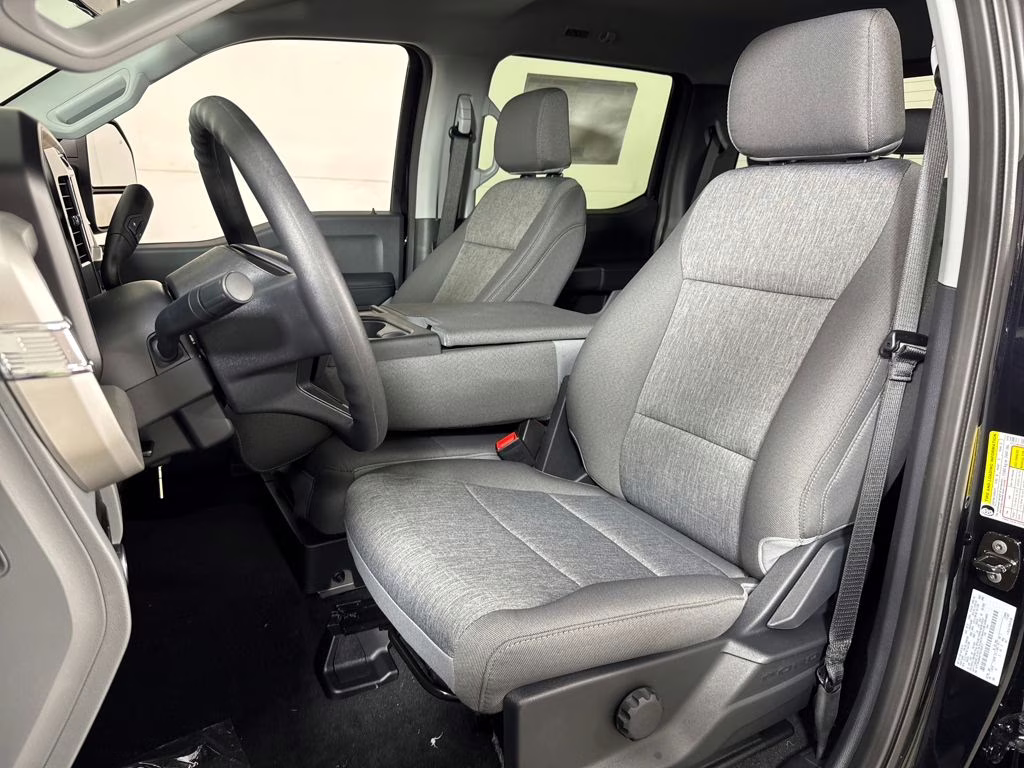 2026 Agate Black Metallic Ford Super Duty F-250 SRW STX 4X4 Truck