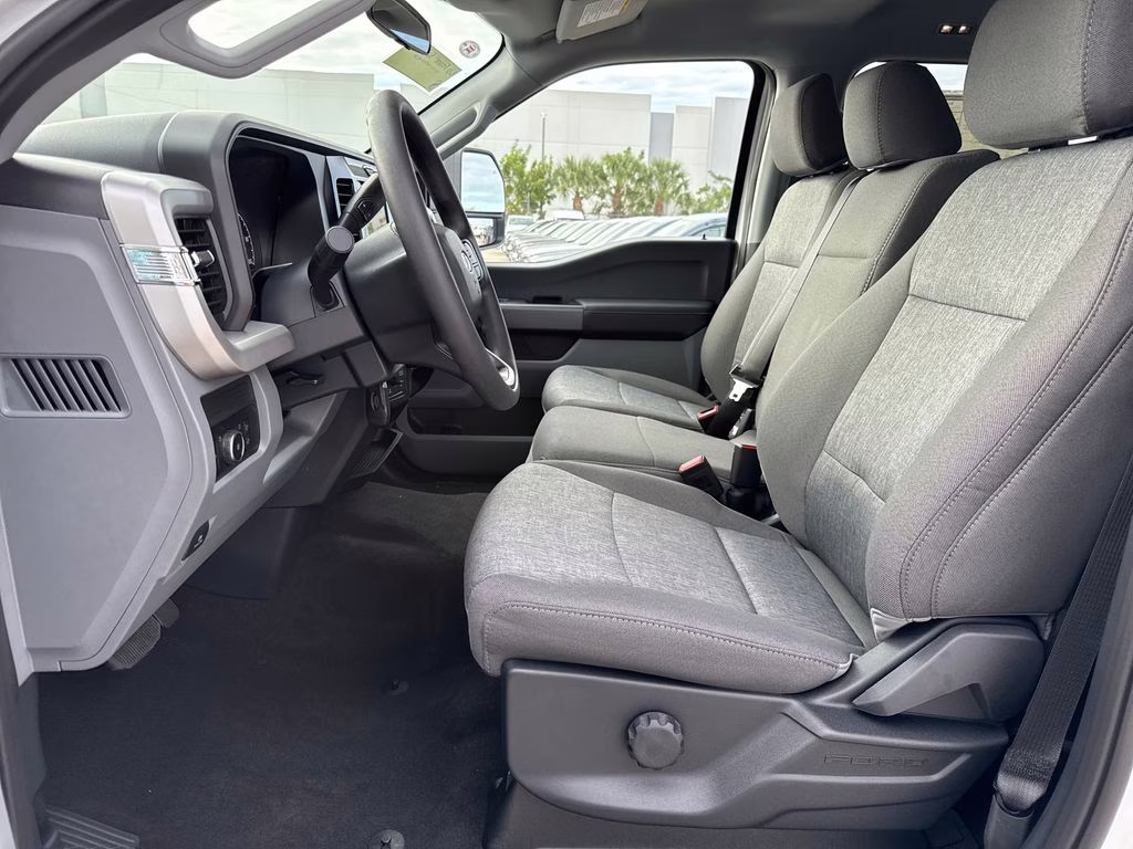 2026 Oxford White Ford Super Duty F-250 SRW STX 4X4 Truck