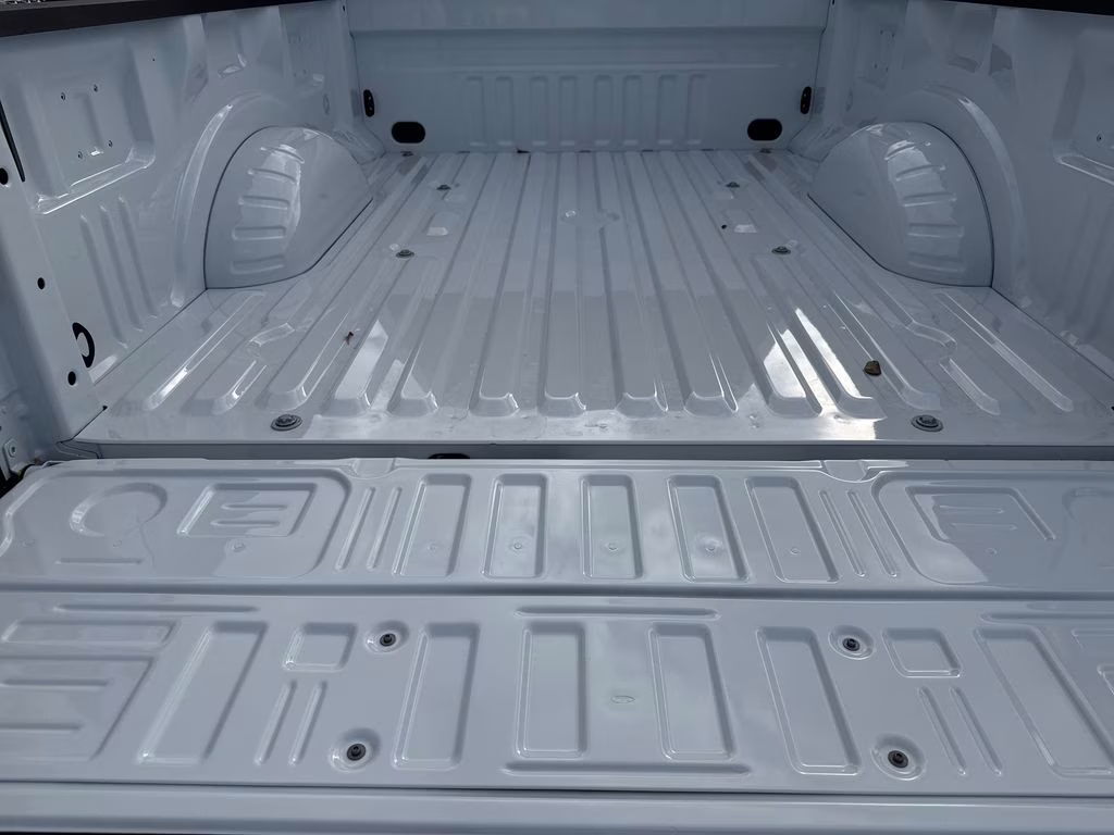 2026 Oxford White Ford Super Duty F-250 SRW STX 4X4 Truck