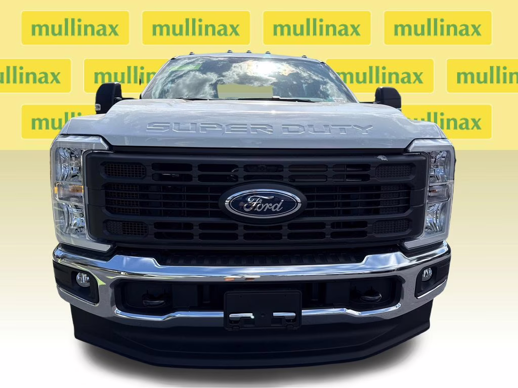 2026 Oxford White Ford Super Duty F-250 SRW XL 4X4 Truck