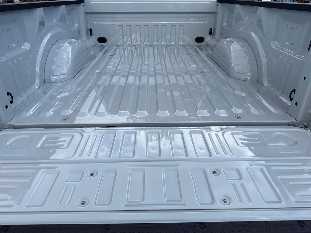 2026 Avalanche Ford Super Duty F-250 SRW STX 4X4 Truck