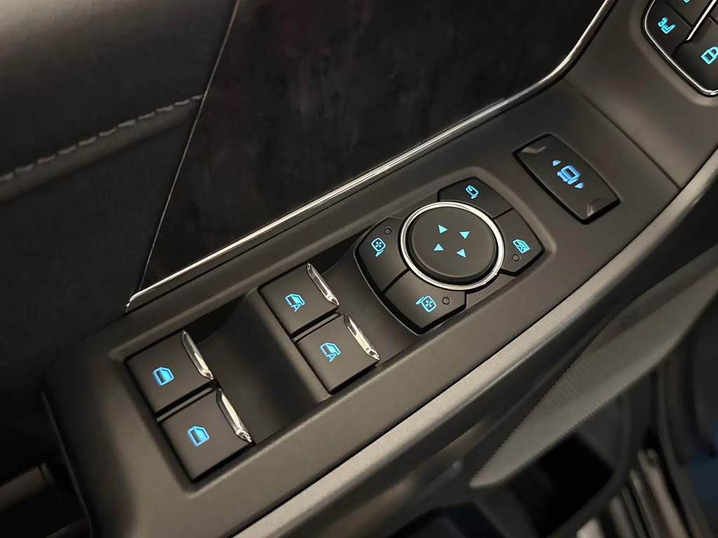 2026 Agate Black Metallic Ford Super Duty F-250 SRW Lariat 4X4 Truck