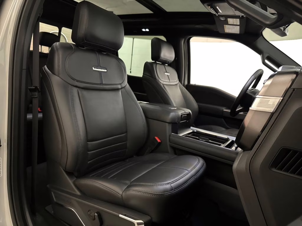 2026 Avalanche Ford Super Duty F-250 SRW Platinum 4X4 Truck