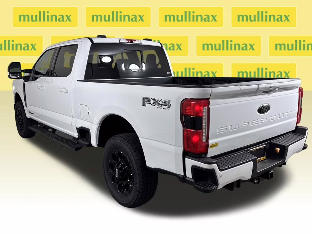 2026 Oxford White Ford Super Duty F-250 SRW Lariat 4X4 Truck