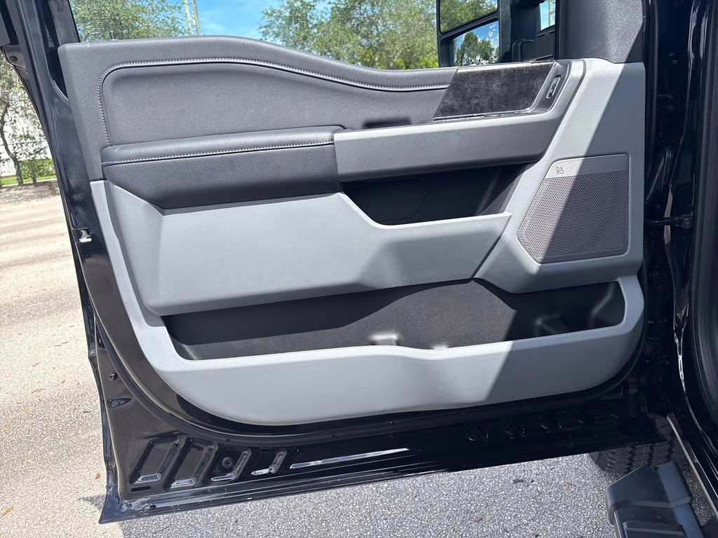 2026 Black Metallic Ford Super Duty F-250 SRW XLT 4X4 Truck