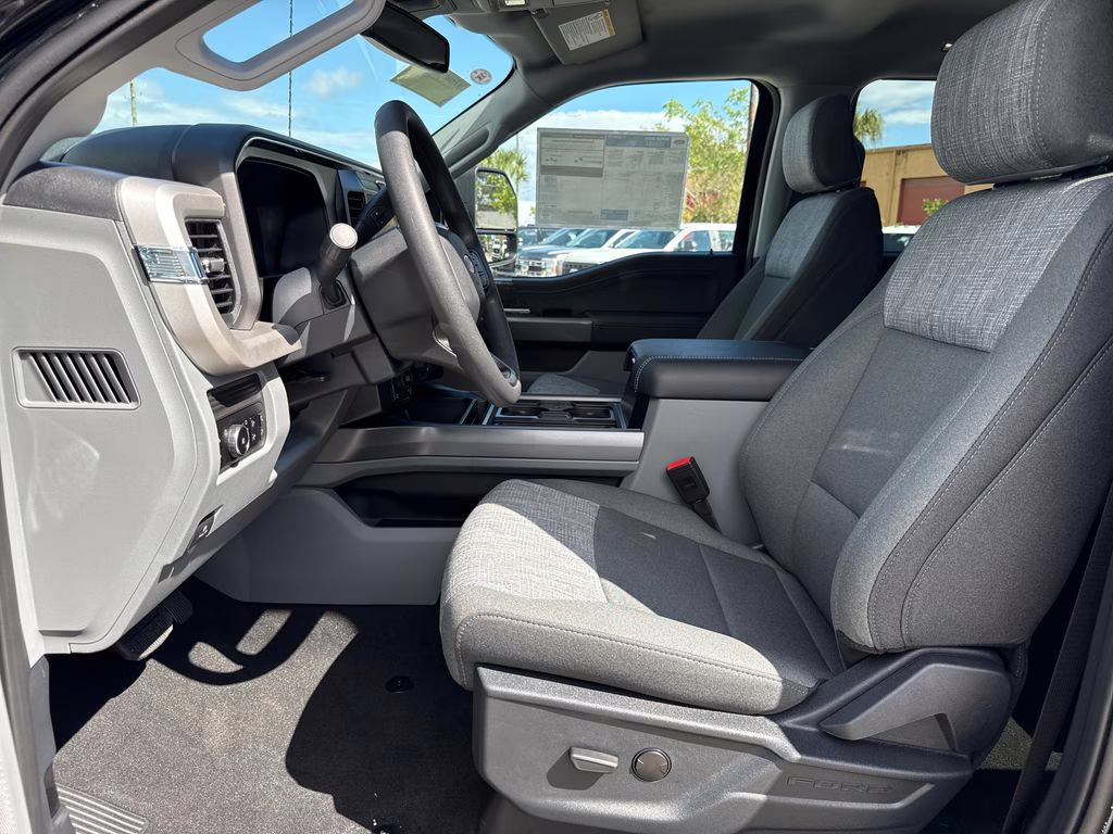 2026 Agate Black Metallic Ford Super Duty F-250 SRW XLT 4X4 Truck