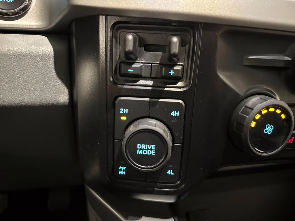 2026 Agate Black Metallic Ford Super Duty F-250 SRW XLT 4X4 Truck