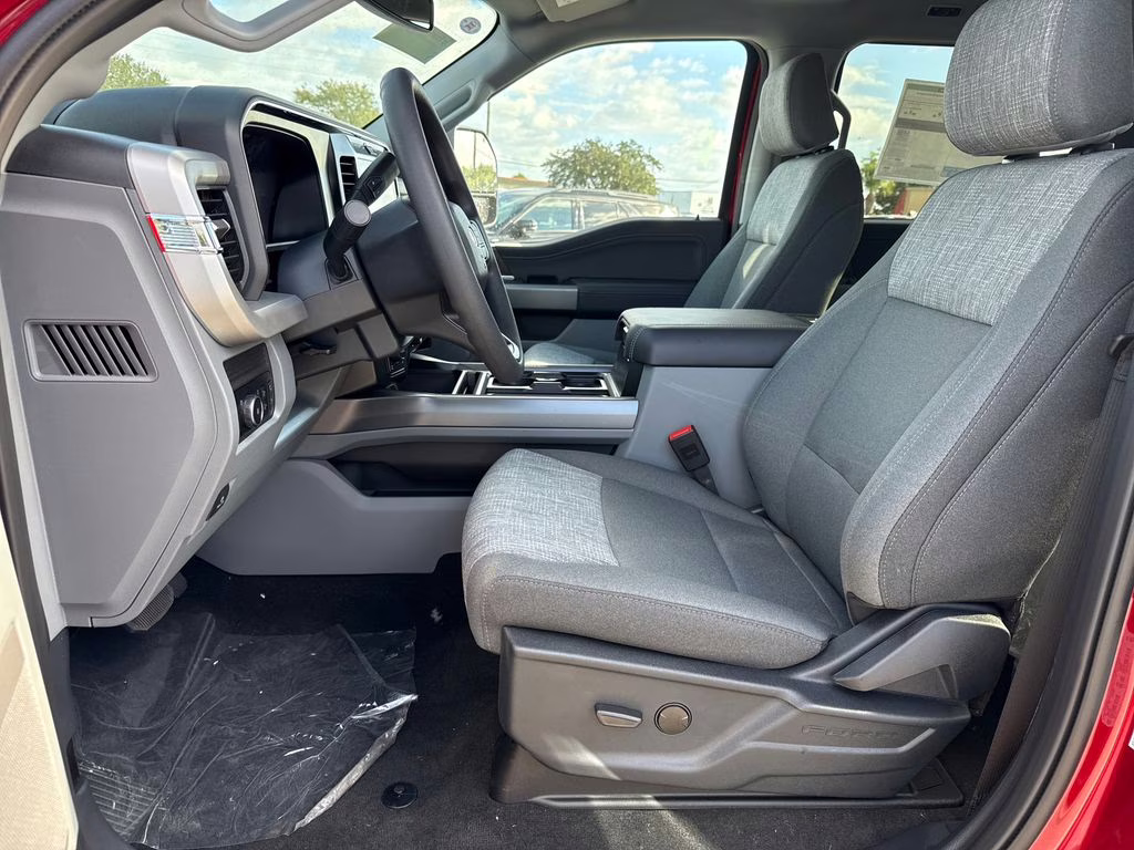 2026 Ruby Red Metallic Tinted Clearcoat Ford Super Duty F-250 SRW XLT 4X4 Truck