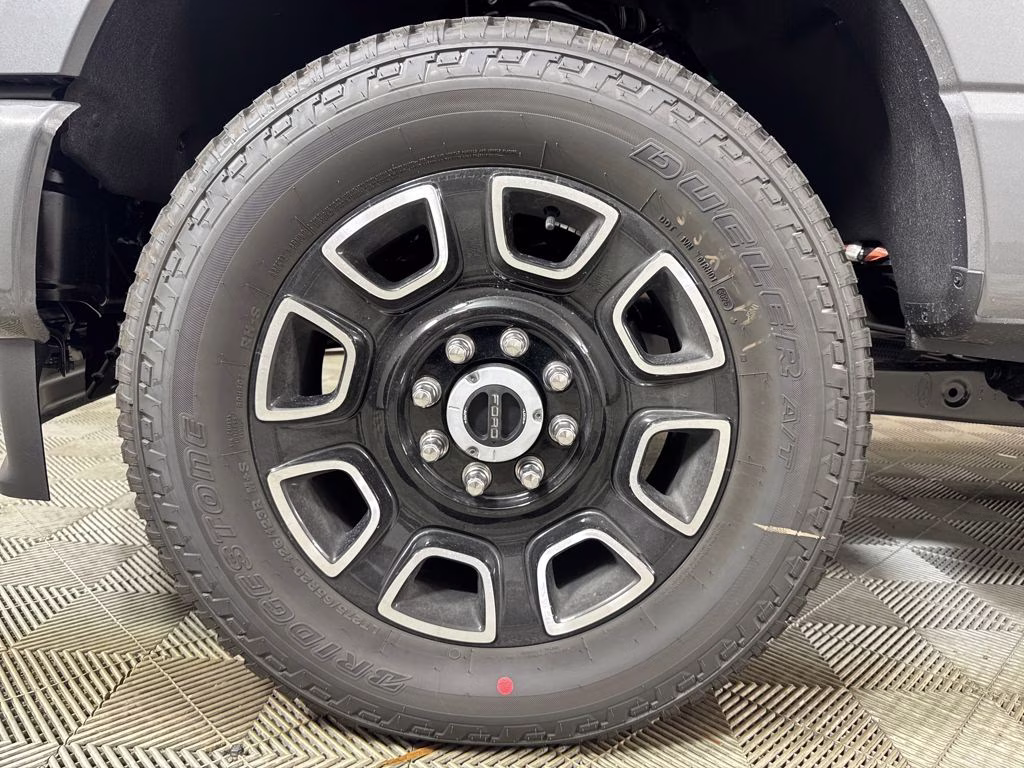 2026 Carbonized Gray Metallic Ford Super Duty F-350 SRW Platinum 4X4 Truck