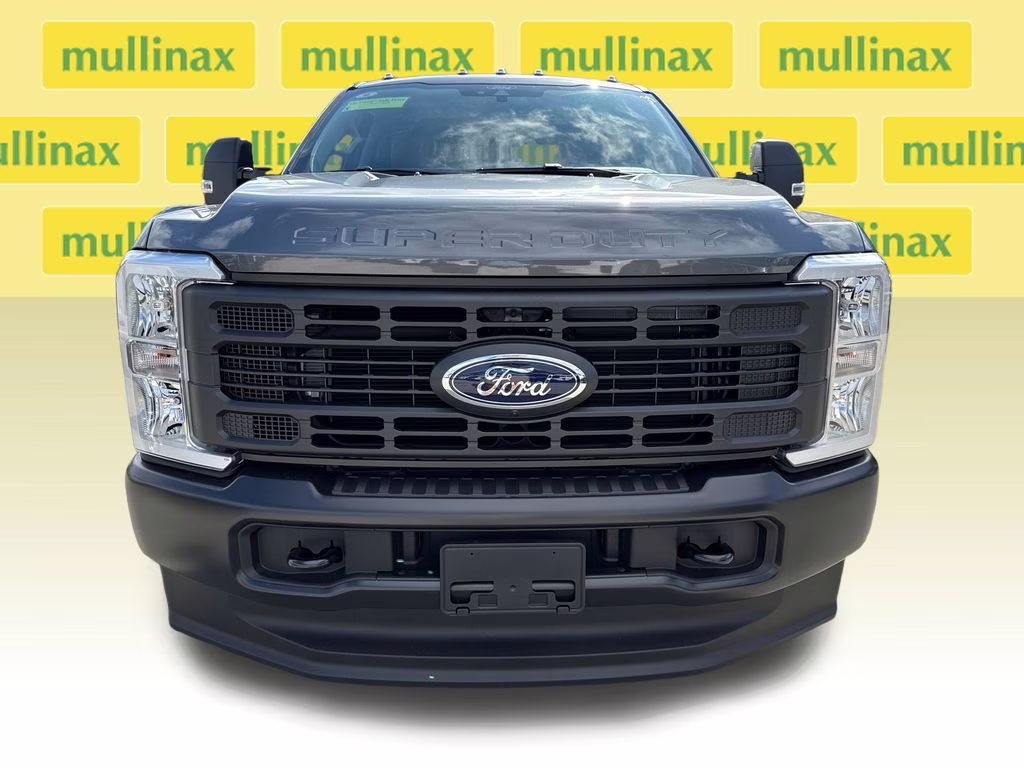 2026 Gray Metallic Ford Super Duty F-350 DRW XL 4X4 Truck