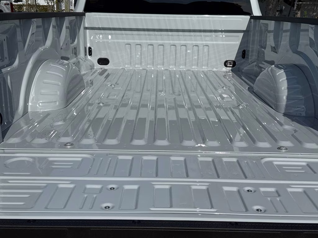 2026 Avalanche Ford Super Duty F-350 DRW XL 4X4 Truck