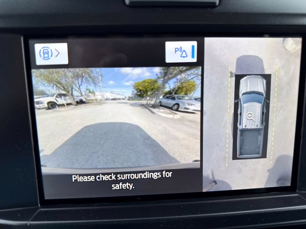 2026 Avalanche Ford Super Duty F-350 DRW XL 4X4 Truck