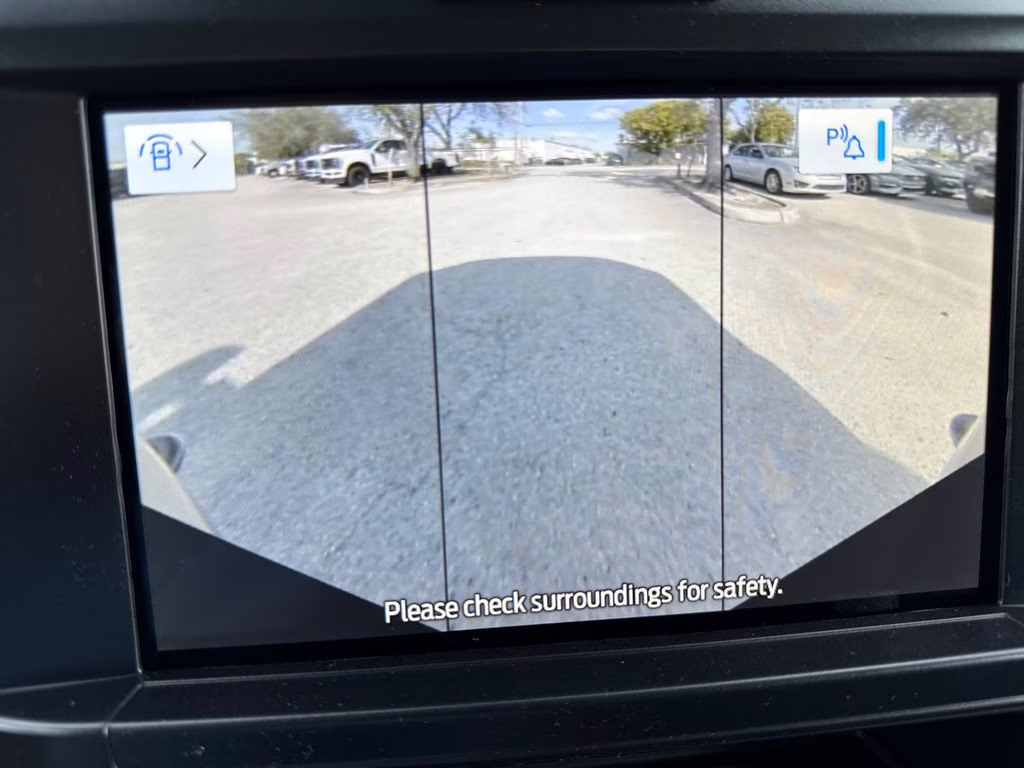 2026 Avalanche Ford Super Duty F-350 DRW XL 4X4 Truck