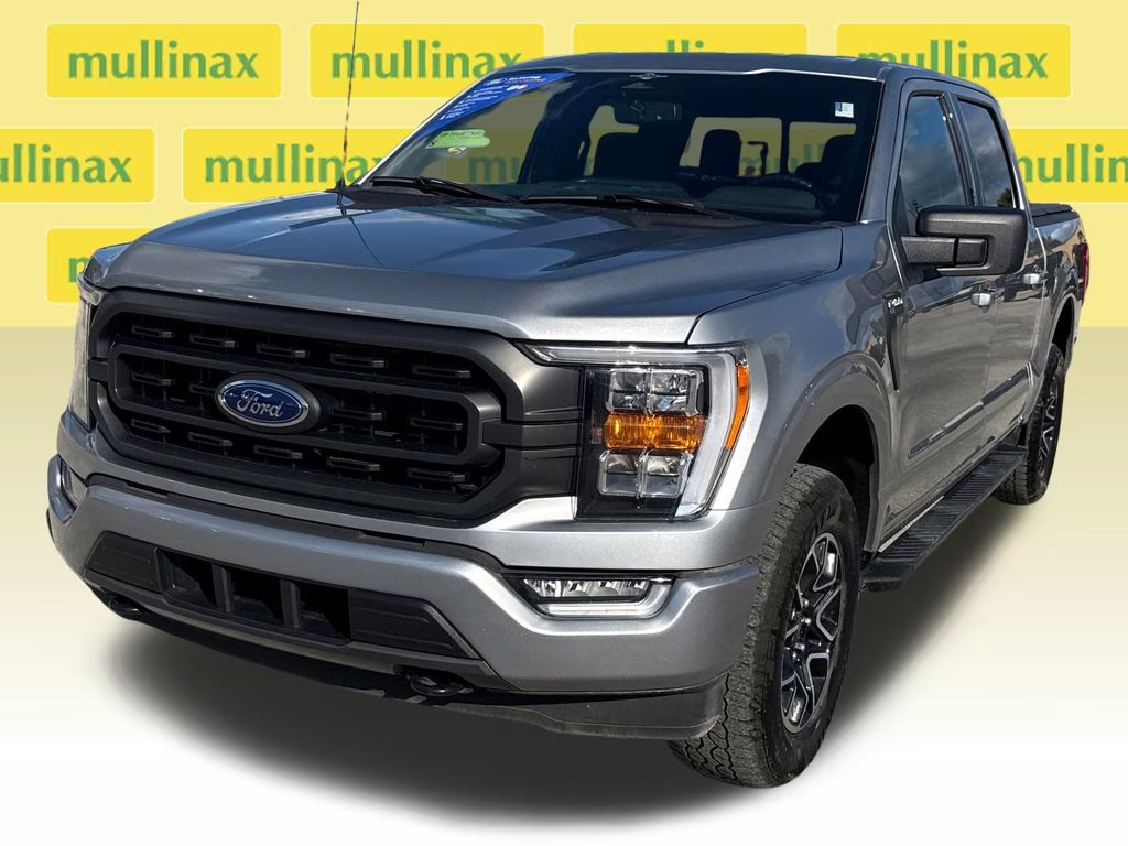 2023 Iconic Silver Metallic Ford F-150 XLT 4X4 Truck