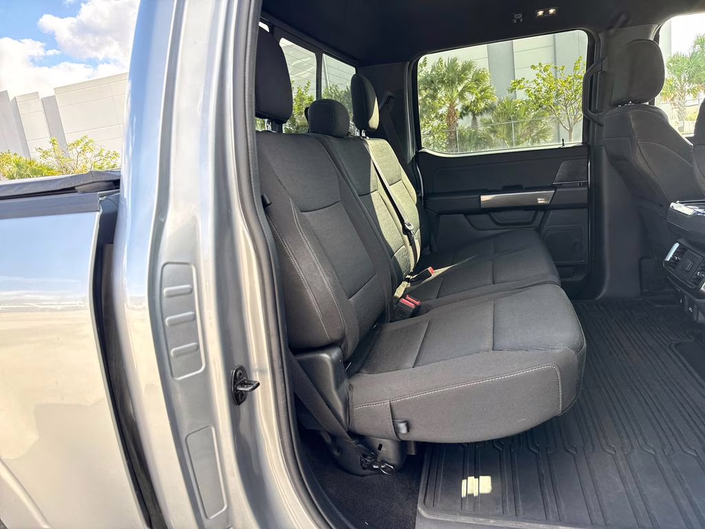 2023 Iconic Silver Metallic Ford F-150 XLT 4X4 Truck