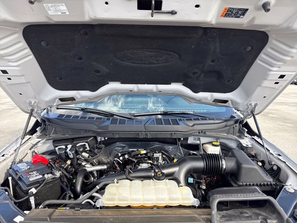 2023 Iconic Silver Metallic Ford F-150 XLT 4X4 Truck