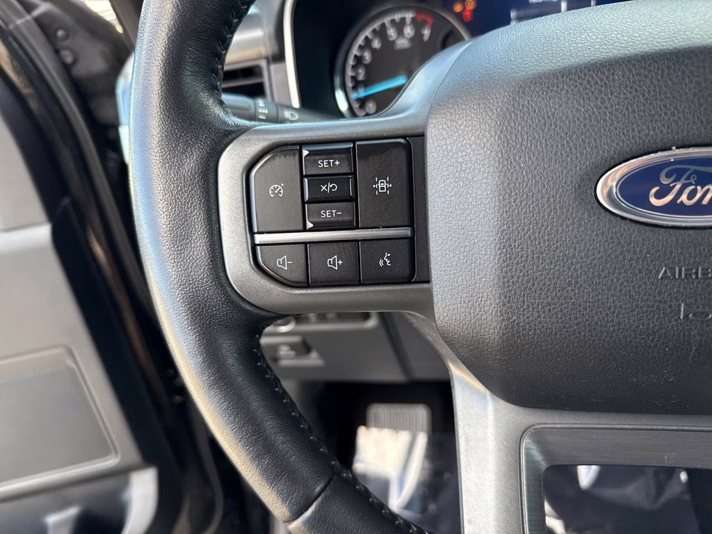 2022 Agate Black Metallic Ford F-150 XLT 4X4 Truck