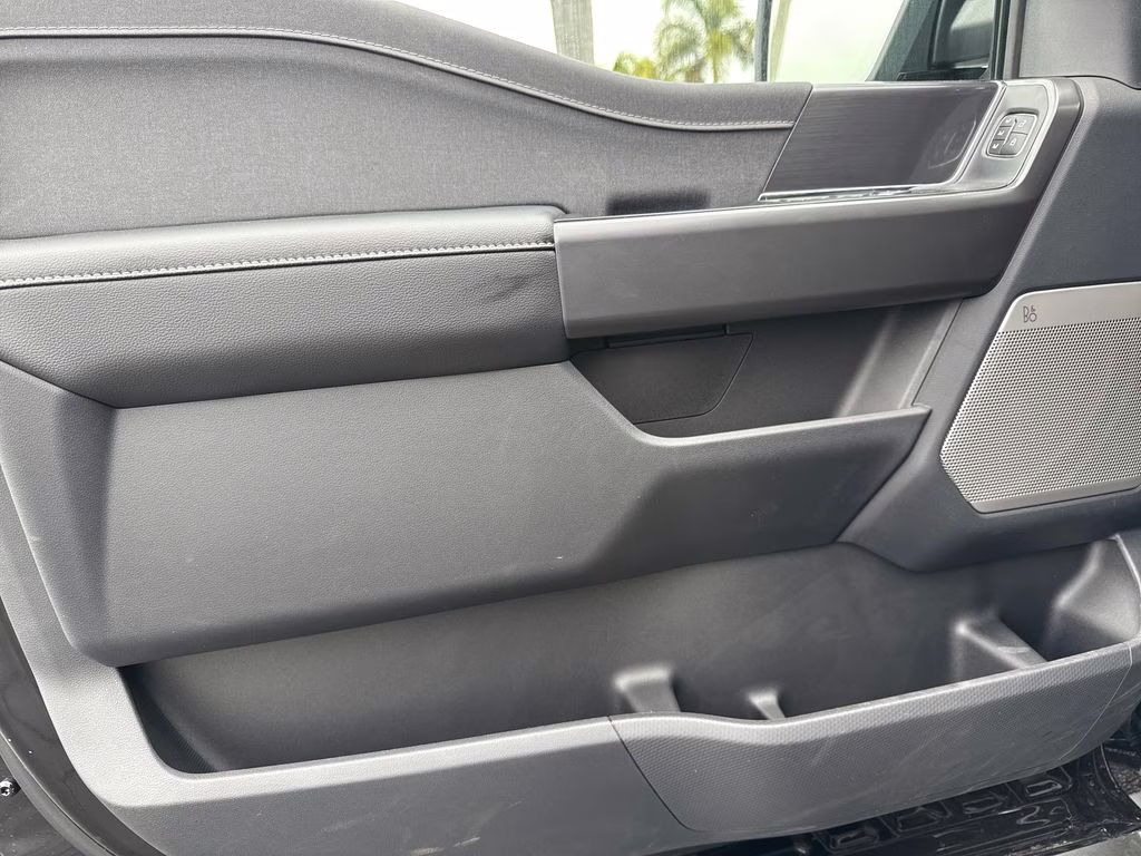 2026 Agate Black Metallic Ford F-150 Lariat RWD Truck