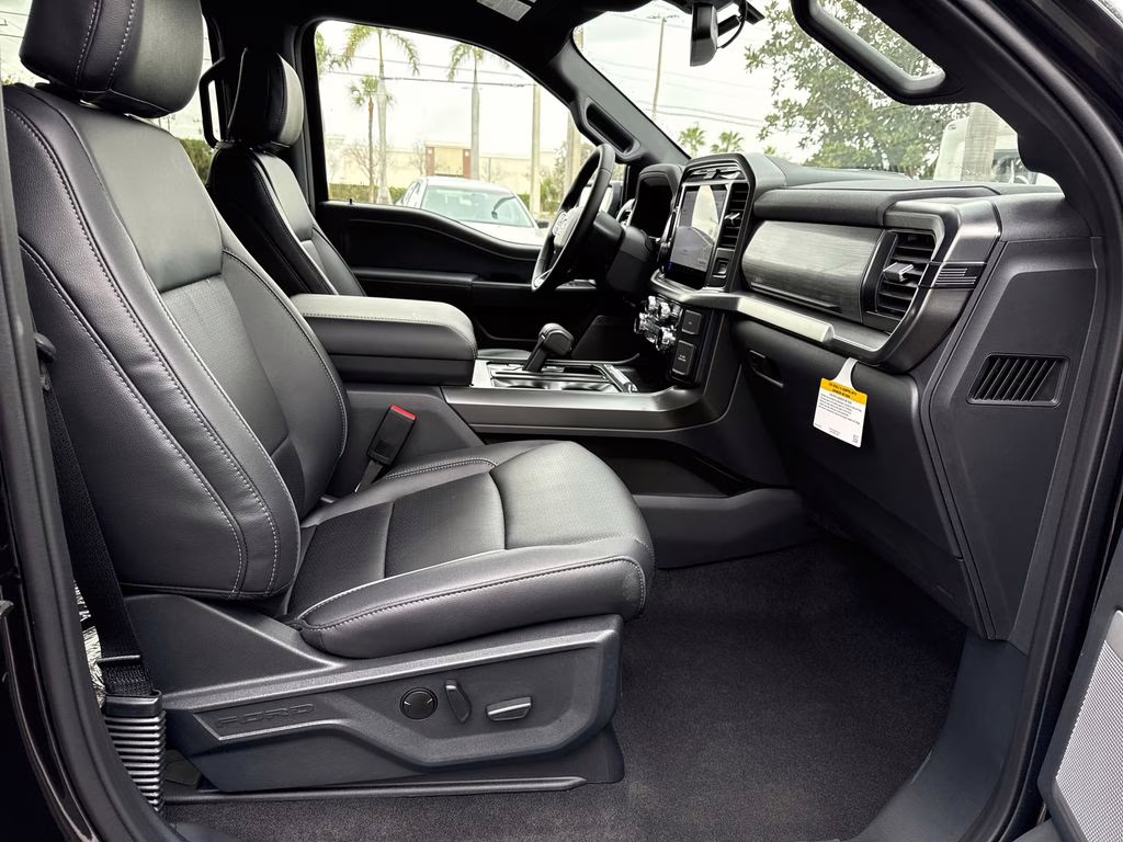 2026 Agate Black Metallic Ford F-150 Lariat RWD Truck