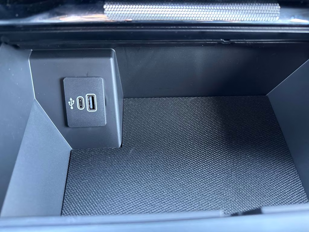 2026 Oxford White Ford F-150 Lariat RWD Truck