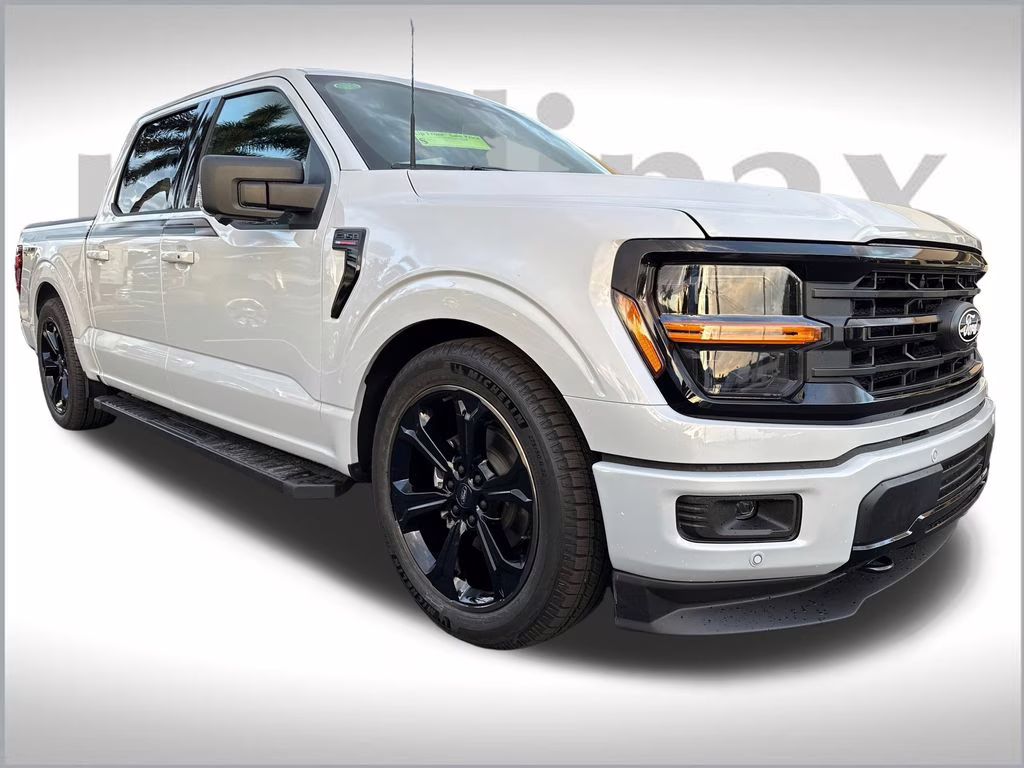 2025 Space White Metallic Ford F-150 XLT 4X4 Truck