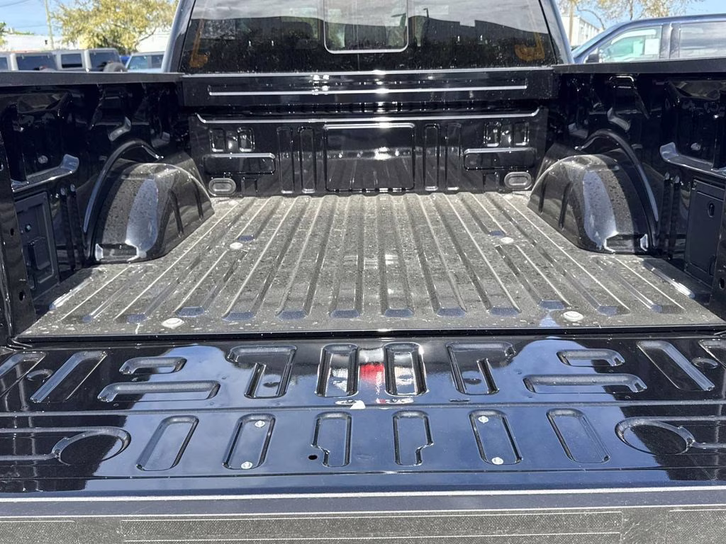 2025 Agate Black Metallic Ford F-150 Lariat 4X4 Truck