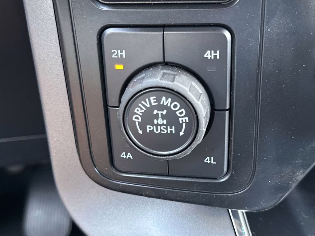 2025 Carbonized Gray Metallic Ford F-150 Lariat 4X4 Truck