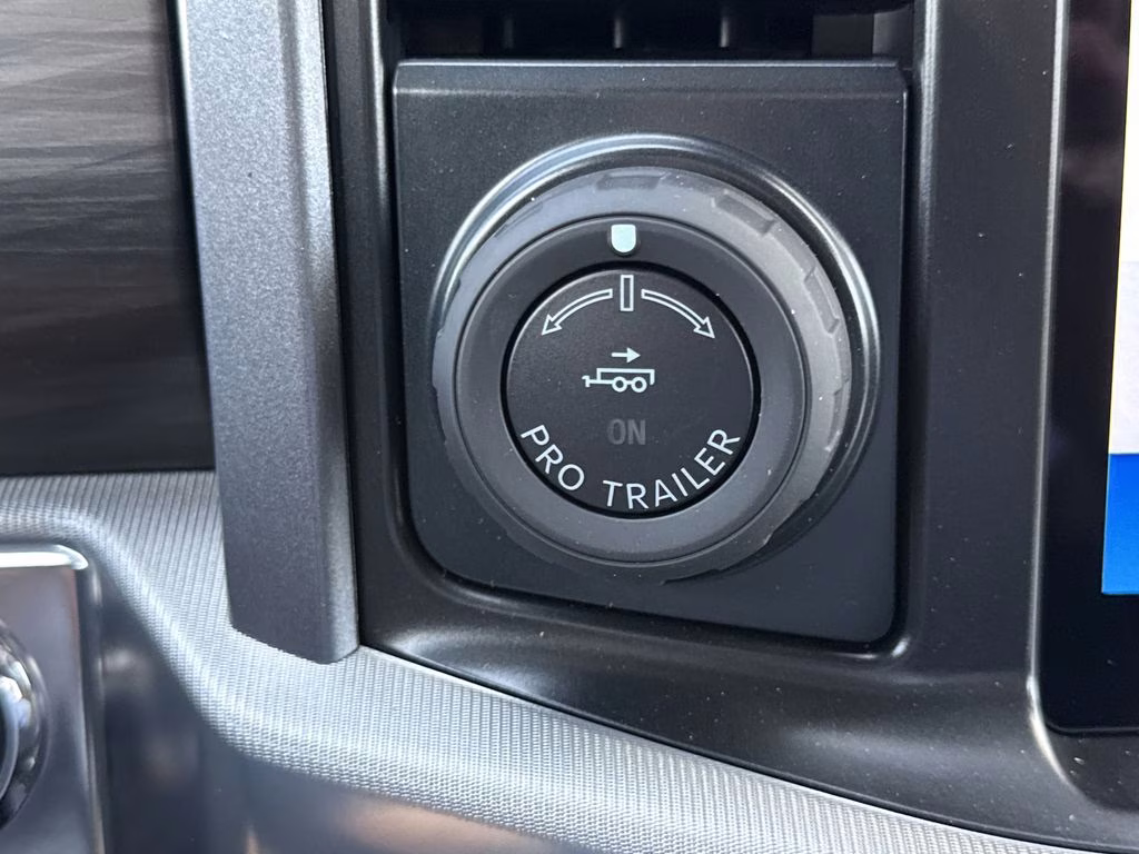 2025 Carbonized Gray Metallic Ford F-150 Lariat 4X4 Truck