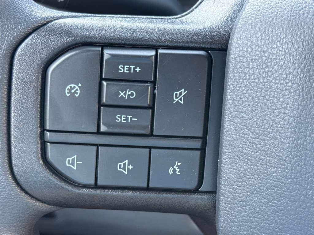 2025 Oxford White Ford Super Duty F-350 SRW STX 4X4 Truck