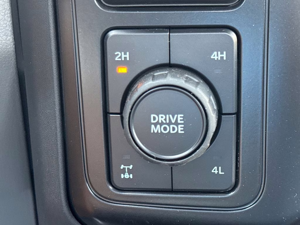 2025 Oxford White Ford Super Duty F-350 SRW STX 4X4 Truck