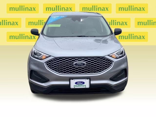 2024 Silver Metallic Ford Edge SE AWD SUV