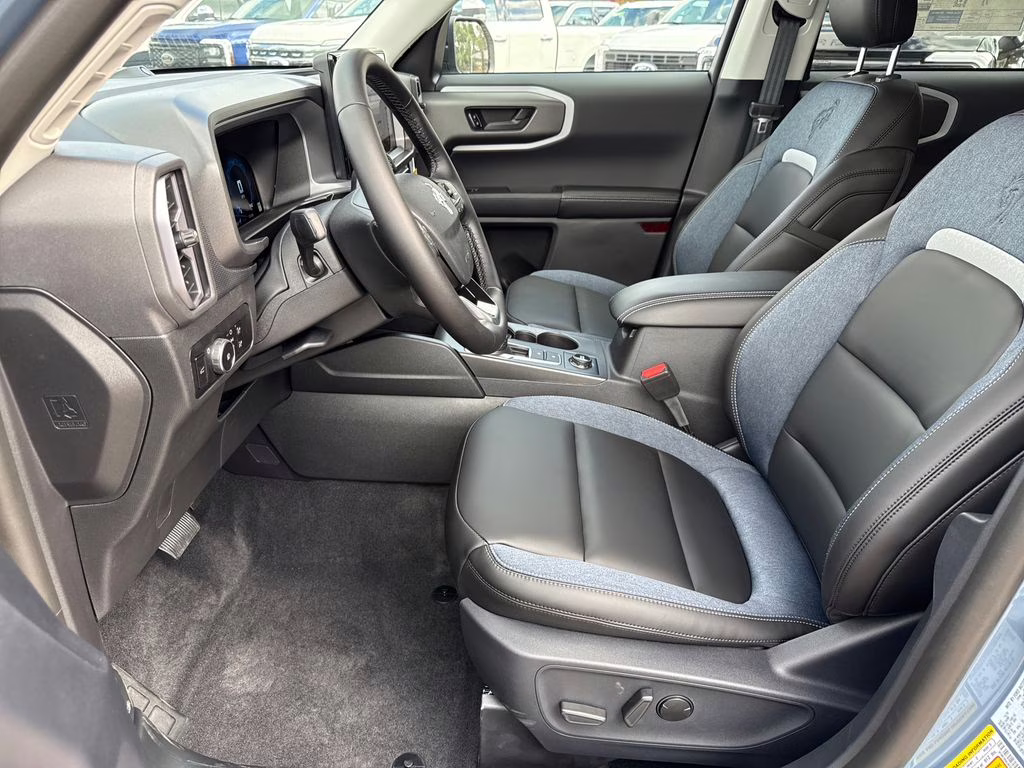 2025 Azure Gray Metallic Tri-Coat Ford Bronco Sport Outer Banks 4X4 SUV