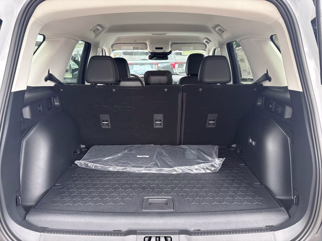 2025 Oxford White Ford Bronco Sport Outer Banks 4X4 SUV