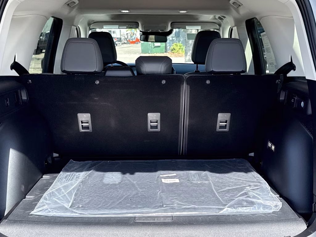 2025 Oxford White Ford Bronco Sport Badlands 4X4 SUV