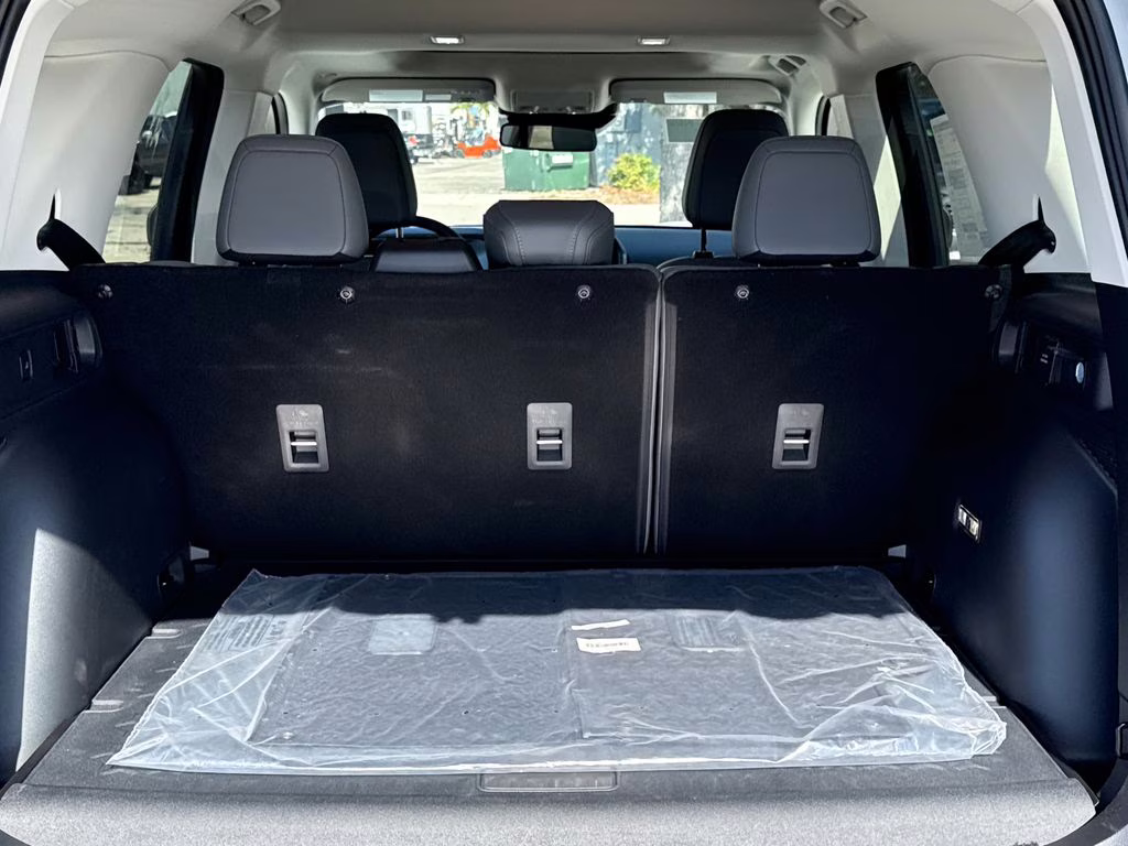 2025 Oxford White Ford Bronco Sport Badlands 4X4 SUV