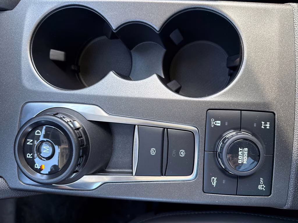 2025 Oxford White Ford Bronco Sport Badlands 4X4 SUV