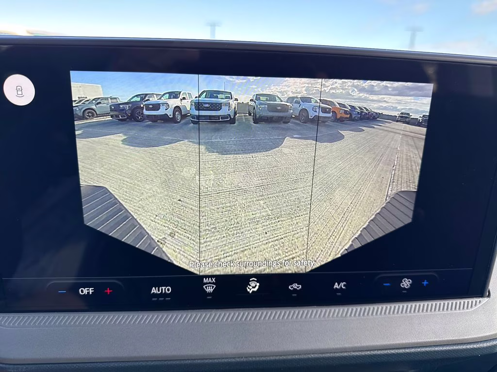 2026 Space White Metallic Ford Maverick XL AWD Truck