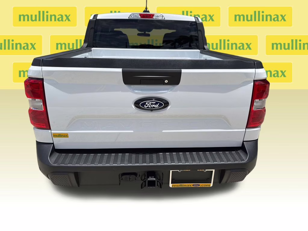 2025 Oxford White Ford Maverick XLT AWD Truck