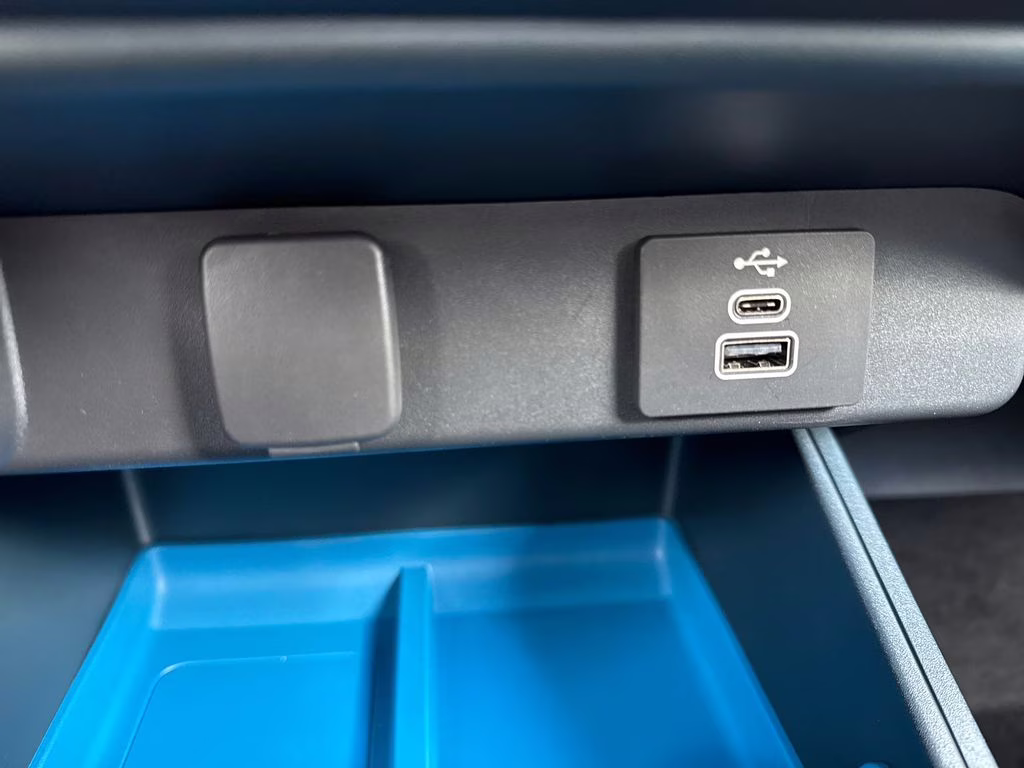 2025 Oxford White Ford Maverick XLT AWD Truck