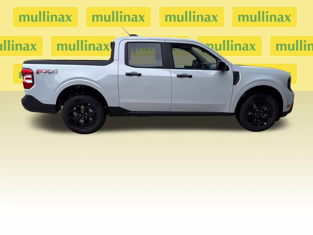 2025 Space White Metallic Ford Maverick XLT AWD Truck