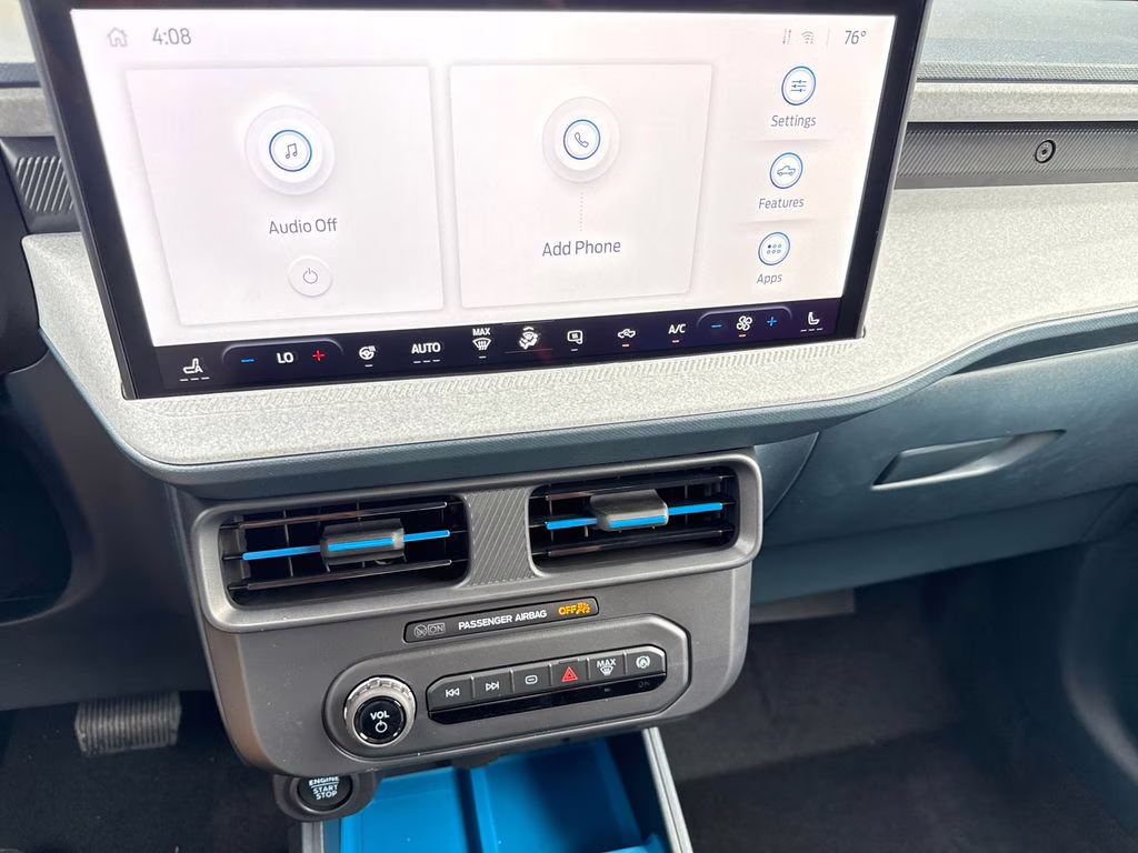 2025 Space White Metallic Ford Maverick XLT AWD Truck