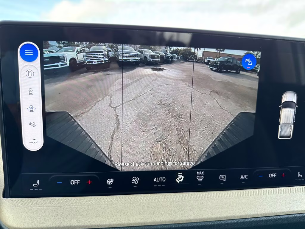 2026 Space White Metallic Ford Maverick Lariat AWD Truck