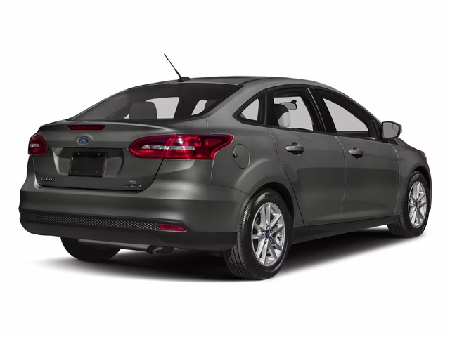 2017 Magnetic Ford Focus SE FWD Sedan
