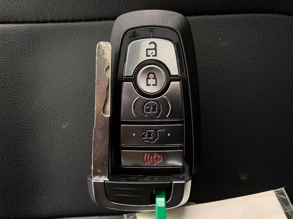 2026 Agate Black Metallic Ford Expedition Tremor 4X4 SUV