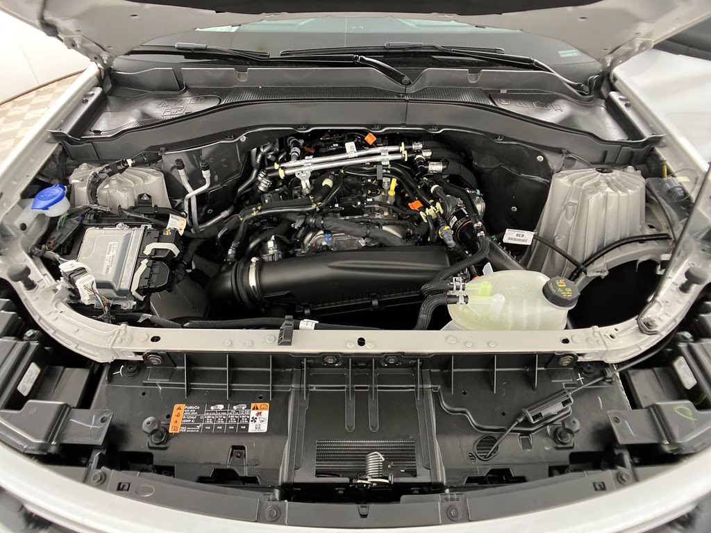 2026 Space White Metallic Ford Explorer Active RWD SUV